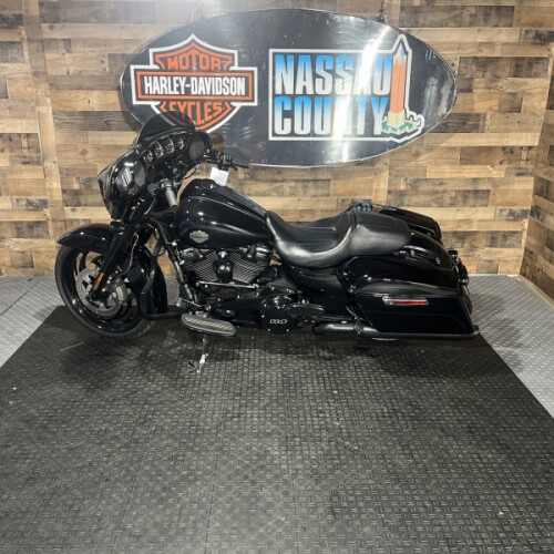 2023 Harley-Davidson® Street Glide® Special Vivid Black - Black Finish thumb 2