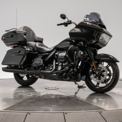 2022 HARLEY-DAVIDSON FLTRK ROAD GLIDE LIMITED in Vivid Black thumb 3