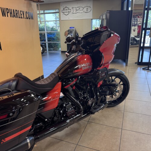 2026 Harley-Davidson® CVO Road Glide ST Citrus Heat Re-Entry thumb 1