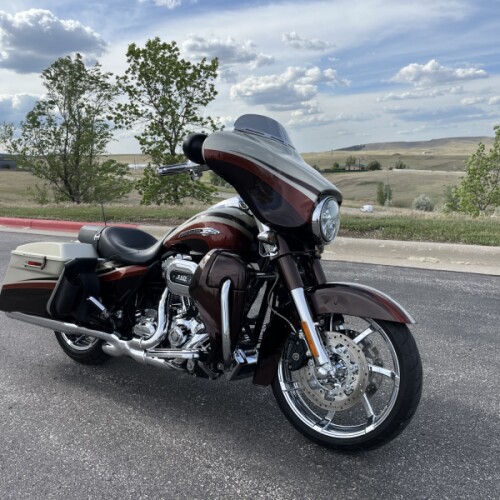 2011 Harley-Davidson Street Glide CVO thumb 3