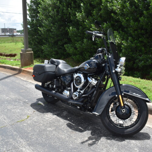 2025 Harley-Davidson® Heritage Classic thumb 3