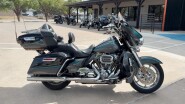 2015 Harley-Davidson® CVO™ Ultra Limited Carbon Dust/Charcoal Slate