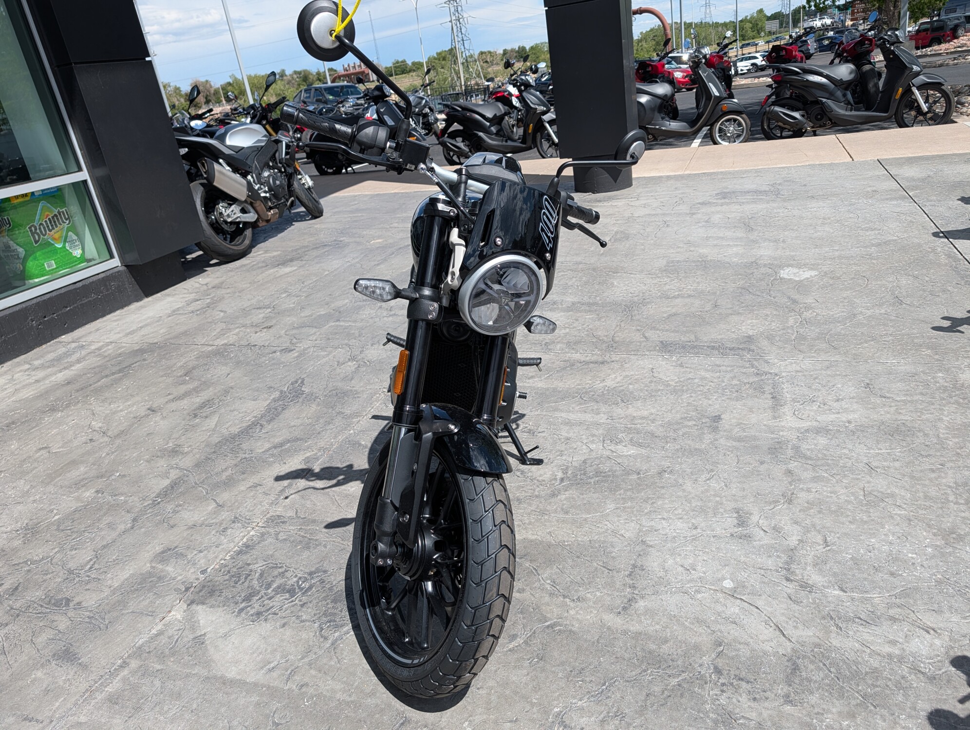 2027 Triumph Street Tracker 400, photo 8