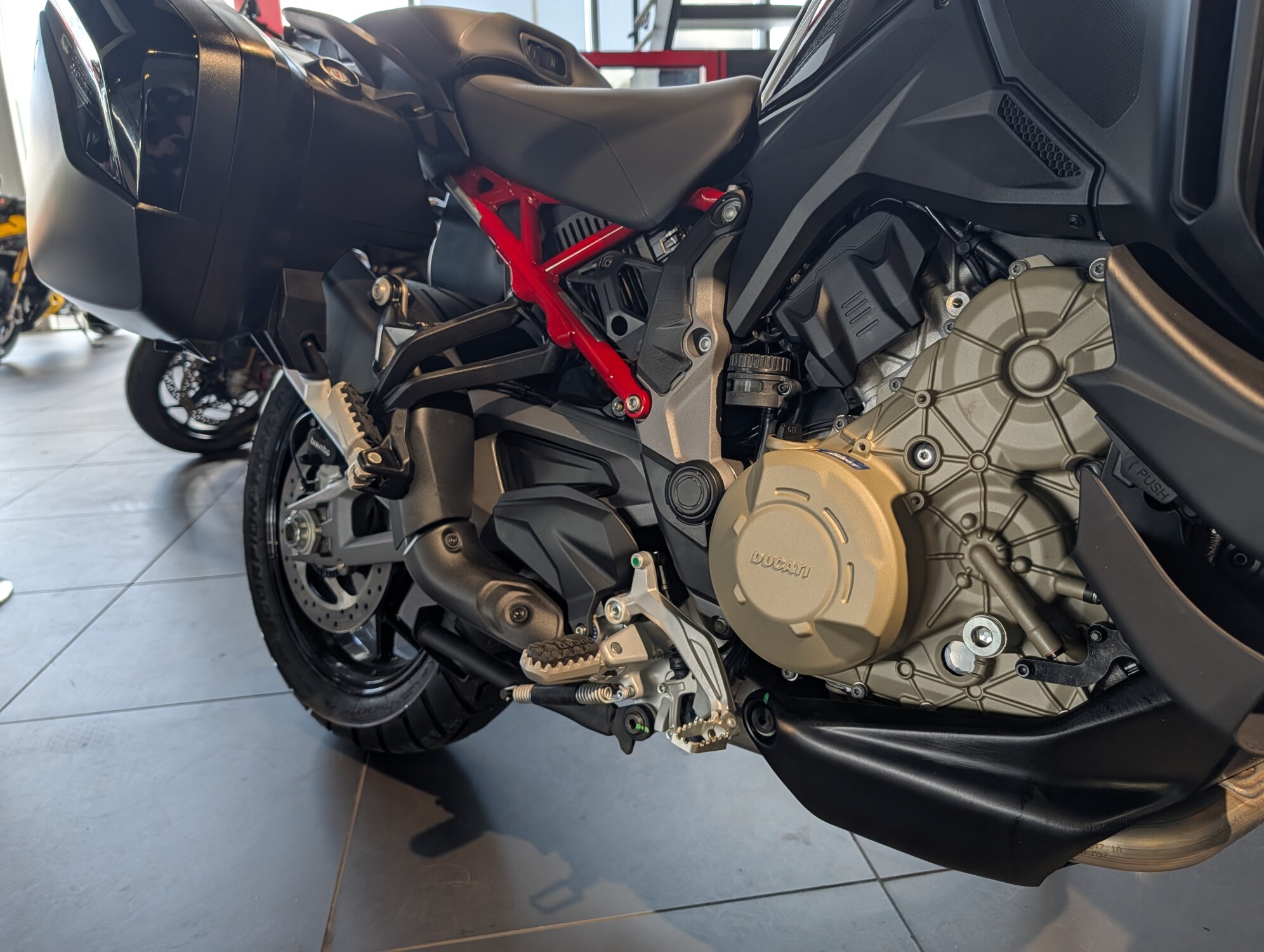 2026 Ducati Multistrada V4 S Thrilling Black, photo 12