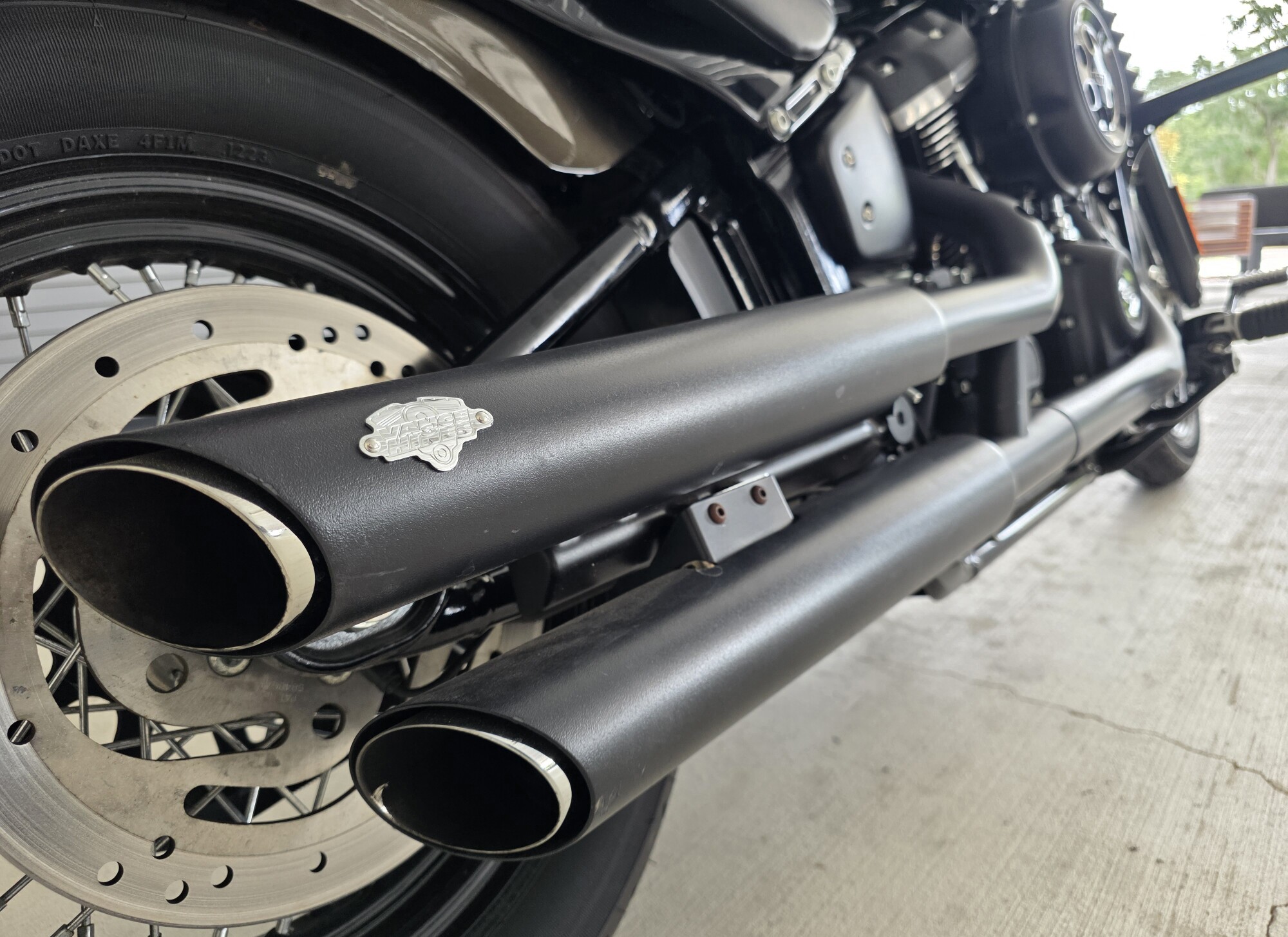 2020 Harley-Davidson® Street Bob® River Rock Gray, photo 7
