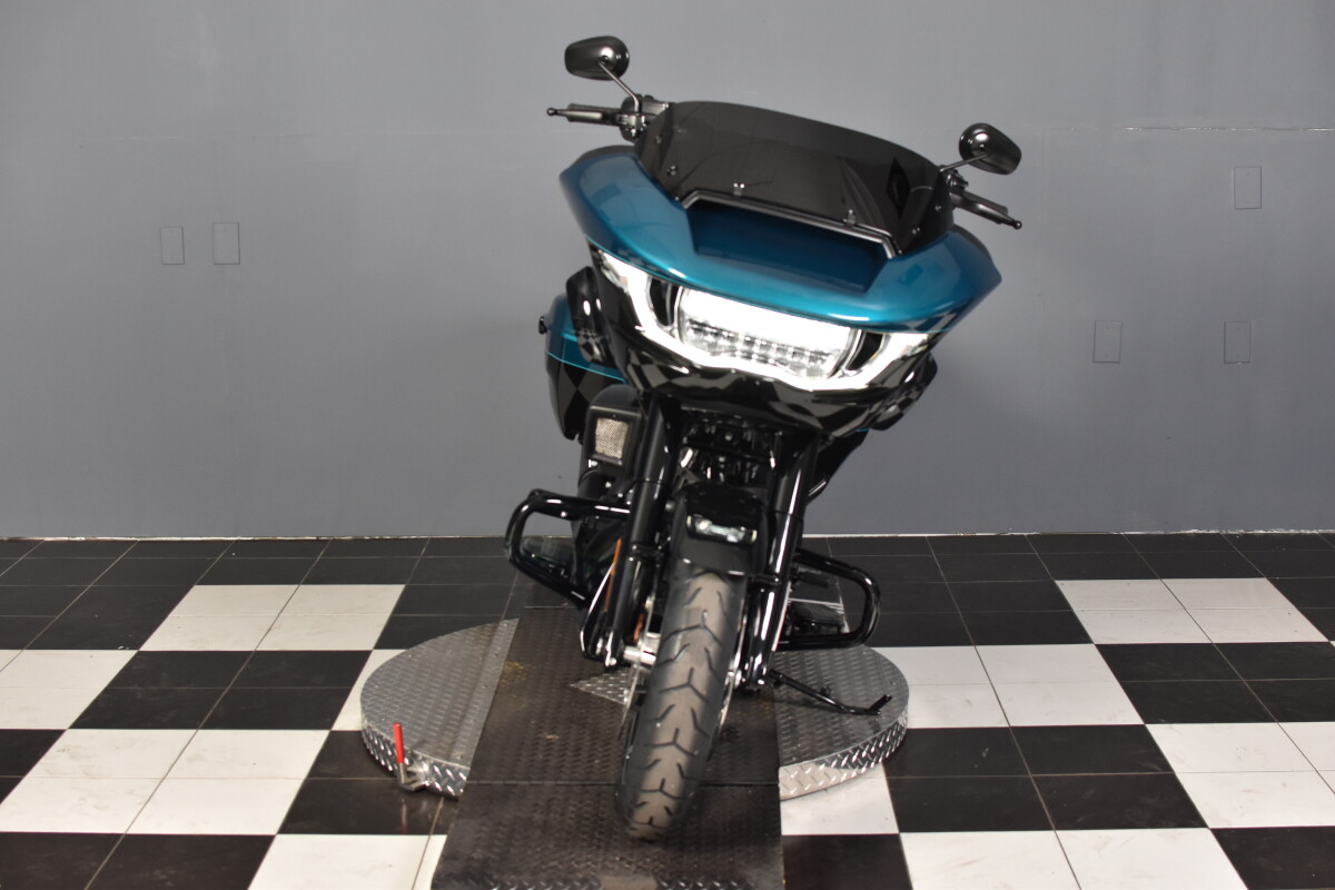 2026 Harley-Davidson® Road Glide™ FLTRX, photo 3
