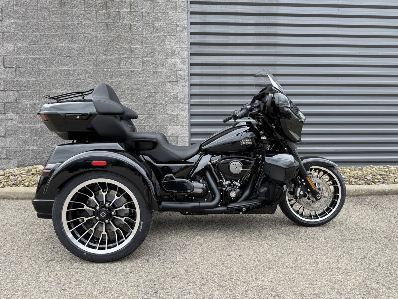 2026 Harley-Davidson® Street Glide 3 Limited FLHLT