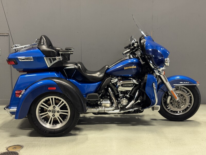 FLHTCUTG 2017 Tri Glide® Ultra