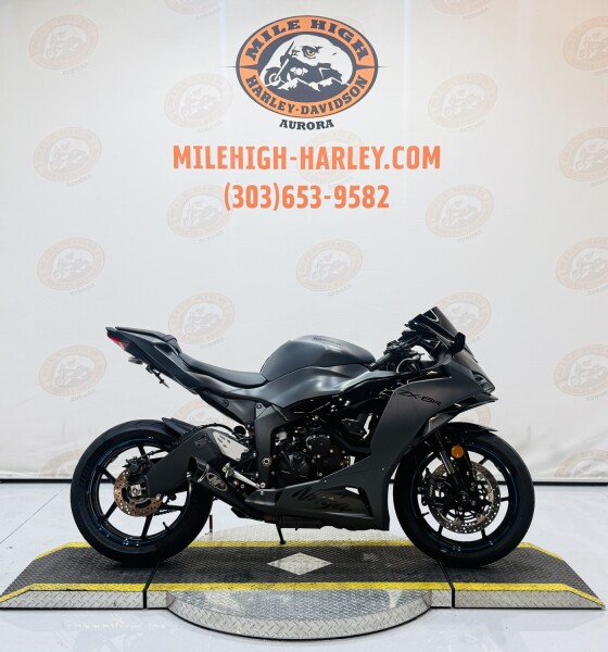 2025 Ninja® ZX™-6R ZX636KSFAL