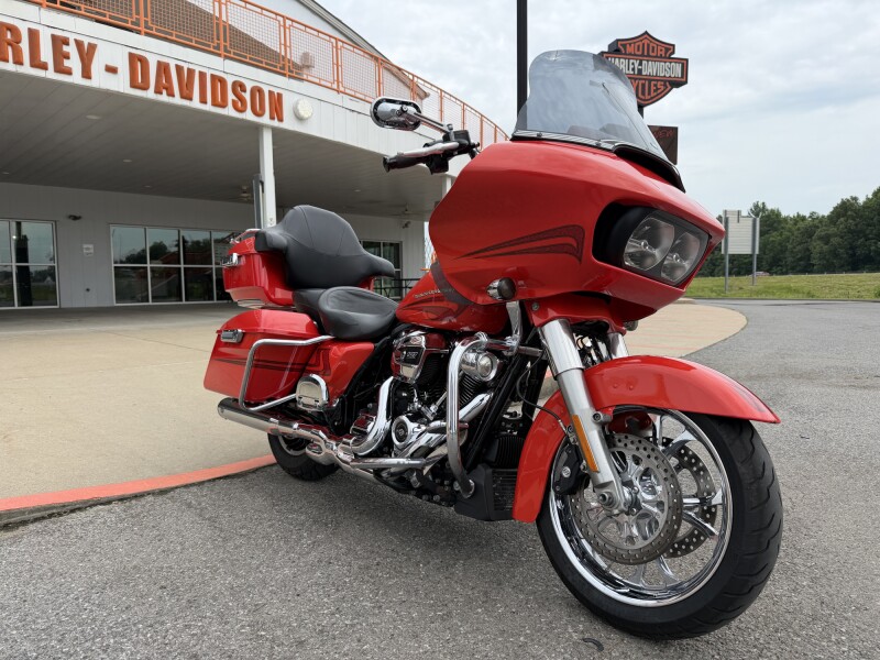 2017 Harley-Davidson® Road Glide® Special Custom Color Laguna Orange