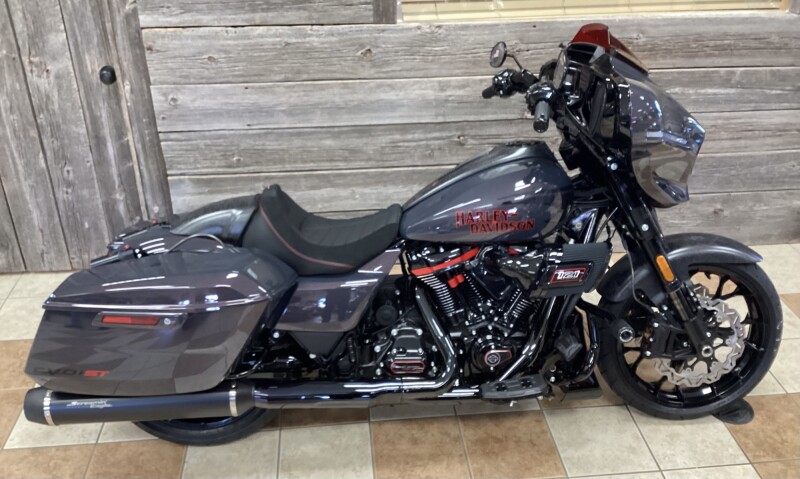 2026 Harley-Davidson® CVO Street Glide ST Inferno Gray