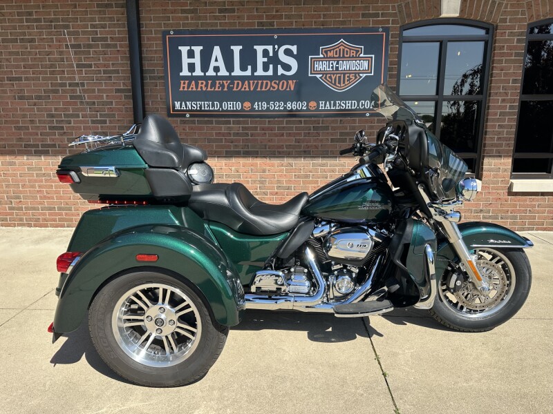 2021 Harley-Davidson Tri Glide Ultra Trike FLHTCUTG