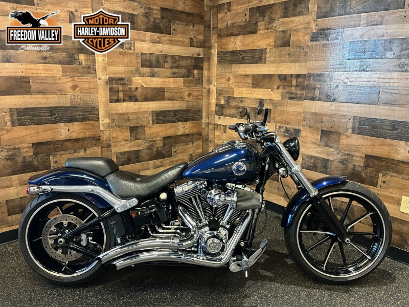 2013 Harley-Davidson® Breakout® Big Blue Pearl FXSB103