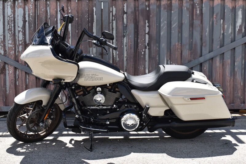 2023 Harley-Davidson® Road Glide® ST FLTRXST