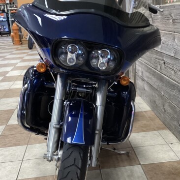 2012 Harley-Davidson® Road Glide® Ultra Big Blue Pearl thumb 3