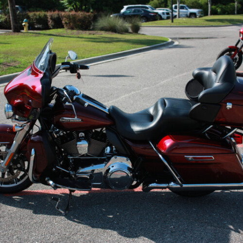2015 Harley-Davidson® Electra Glide® Ultra Classic® Low FLHTCUL thumb 0