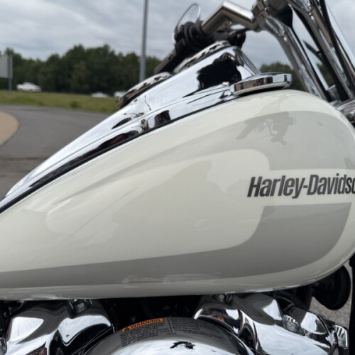 2018 Harley-Davidson® Low Rider® Bonneville Salt Pearl thumb 0