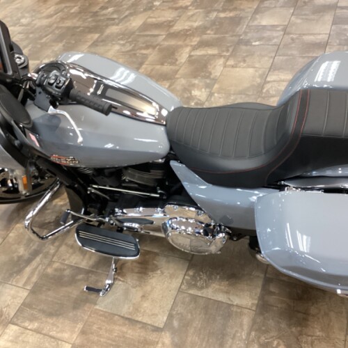 2026 Harley-Davidson® Street Glide® Dark Billiard Gray Chrome Trim thumb 1