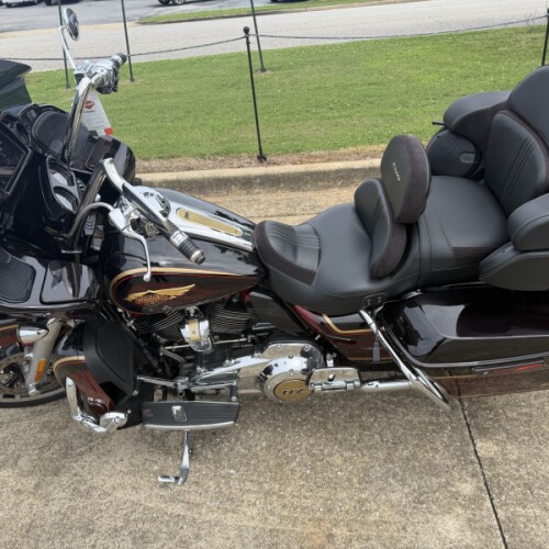 2023 Harley-Davidson® CVO™ Road Glide® LTD Anniversary HRLM RED FD/BLK thumb 0