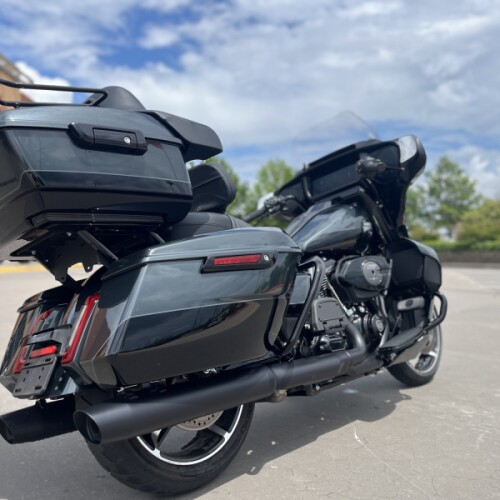 2025 Harley-Davidson® FLHXU Street Glide® Ultra IRN HRSE MT/BLK 637025 thumb 2
