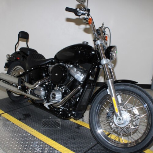 2021 Harley-Davidson Softail Standard Cruiser FXST thumb 2