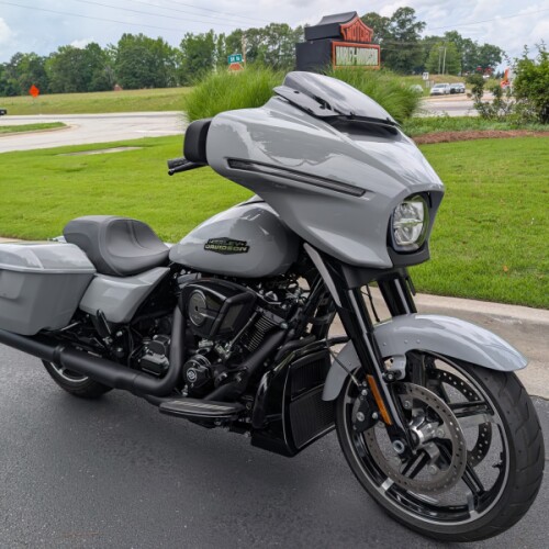 2025 Harley-Davidson® Street Glide® Billiard Gray - Black Finish thumb 3