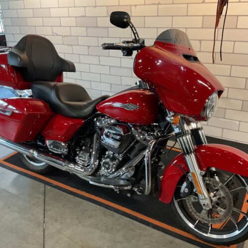 2023 Harley-Davidson® Street Glide® FLHX thumb 3