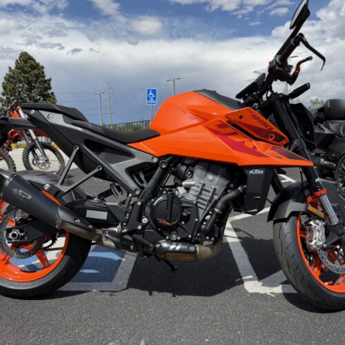 2024 KTM 990 Duke thumb 3