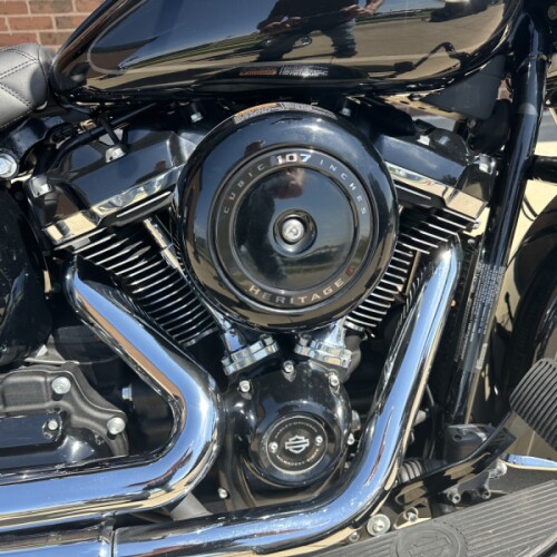 2019 Harley-Davidson Heritage Classic FLHC  thumb 2