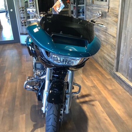Harley-Davidson® Road Glide® 2026 FLTRX T31-26 Teal Thunder / Vivid Black Black Trim thumb 2