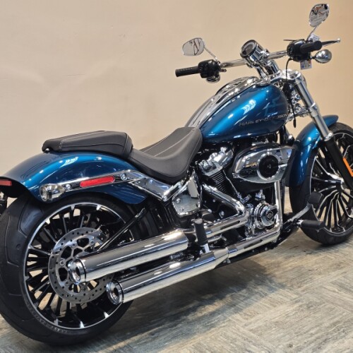 2026 Harley-Davidson® Breakout® Teal Thunder Chrome Trim FXBR thumb 3
