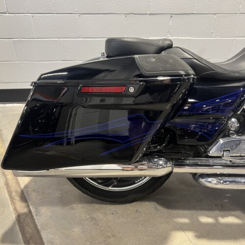 2016 Harley-Davidson® CVO™ Street Glide® Black Licorice with Midnight Cobalt Flames FLHXSE thumb 0