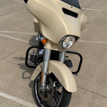 2014 Harley-Davidson® Street Glide® Special Sand Cammo Denim thumb 2