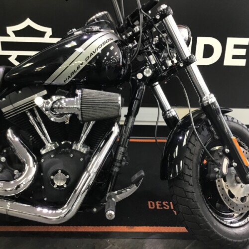 2016 Harley-Davidson® Fat Bob® Vivid Black thumb 3