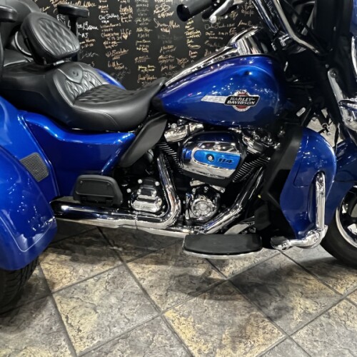 2024 Harley-Davidson® Tri Glide™ Ultra | Pre-Owned Harley-Davidson® Trike thumb 0