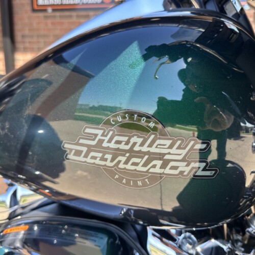 2021 Harley-Davidson Tri Glide Ultra Trike FLHTCUTG thumb 3