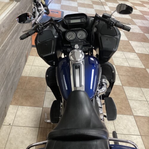 2012 Harley-Davidson® Road Glide® Ultra Big Blue Pearl thumb 2