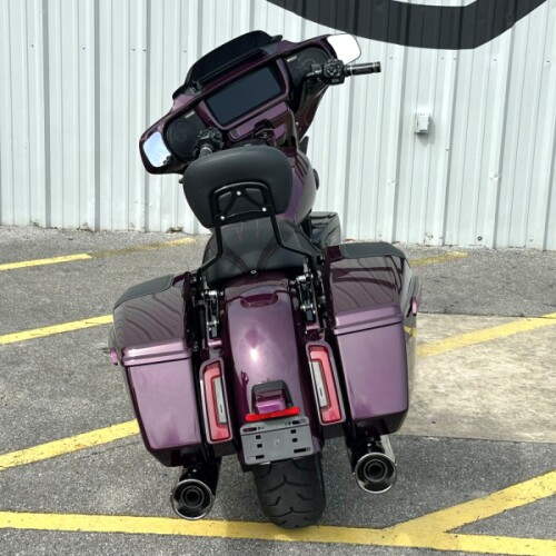 2025 Harley-Davidson® CVO™ Street Glide® Poison Berry thumb 1