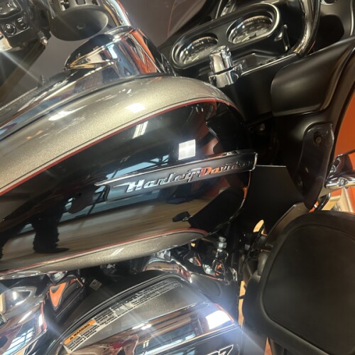 FLTRU 2017 Road Glide® Ultra thumb 2
