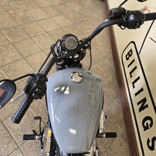 2026 Harley-Davidson® Street Bob® Dark Billiard Gray Chrome Cast Wheels thumb 0