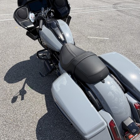2026 Harley-Davidson® Road Glide® FLTRX thumb 1