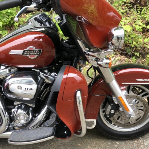 2024 Harley-Davidson® Tri Glide® Ultra Red Rock / Vivid Black thumb 3