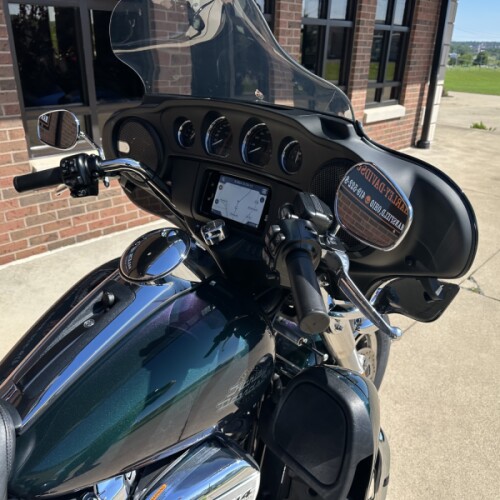 2021 Harley-Davidson Tri Glide Ultra Trike FLHTCUTG thumb 0