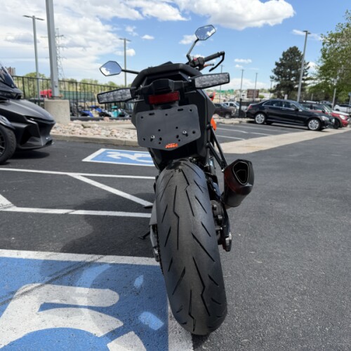 2024 KTM 990 Duke thumb 1