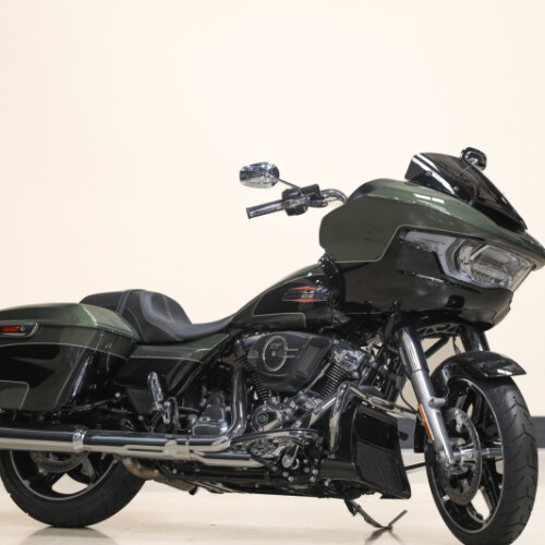 FLTRX 2026 Road Glide® thumb 3