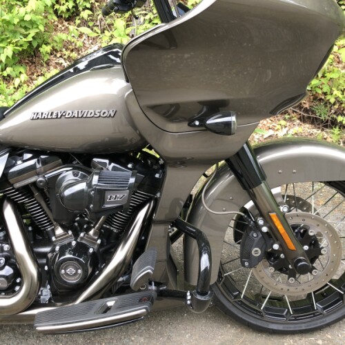 2021 Harley-Davidson® CVO™ Road Glide® Bronze Armor thumb 3
