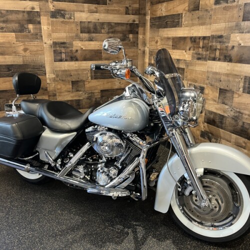 2004 Harley-Davidson® Road King® Custom Brilliant Silver FLHRSI thumb 3