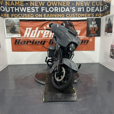 2022 Harley-Davidson® Street Glide® Special | Pre-Owned Touring Motorcycle thumb 2