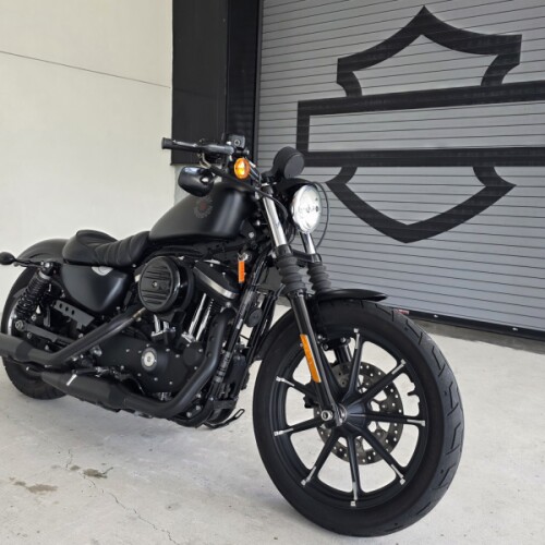 2022 Harley-Davidson® Iron 883™ Black Denim thumb 3