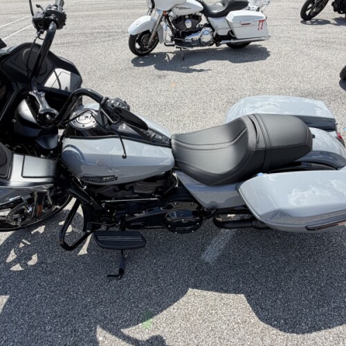 2026 Harley-Davidson® Road Glide® FLTRX thumb 0